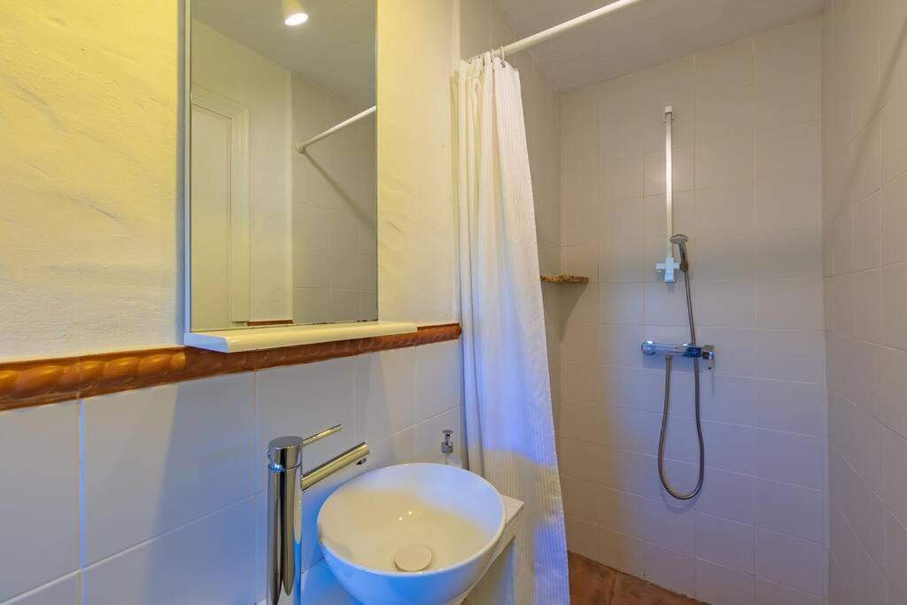 Habitaciones Rurales La Vega 塔里法 外观 照片