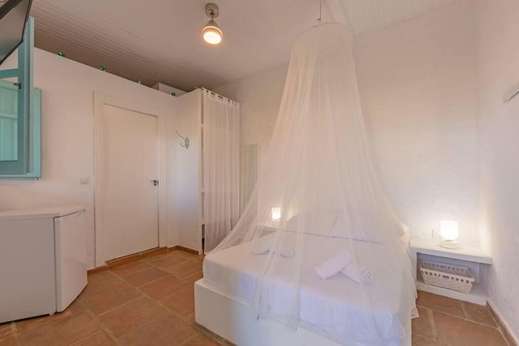 Habitaciones Rurales La Vega 塔里法 外观 照片